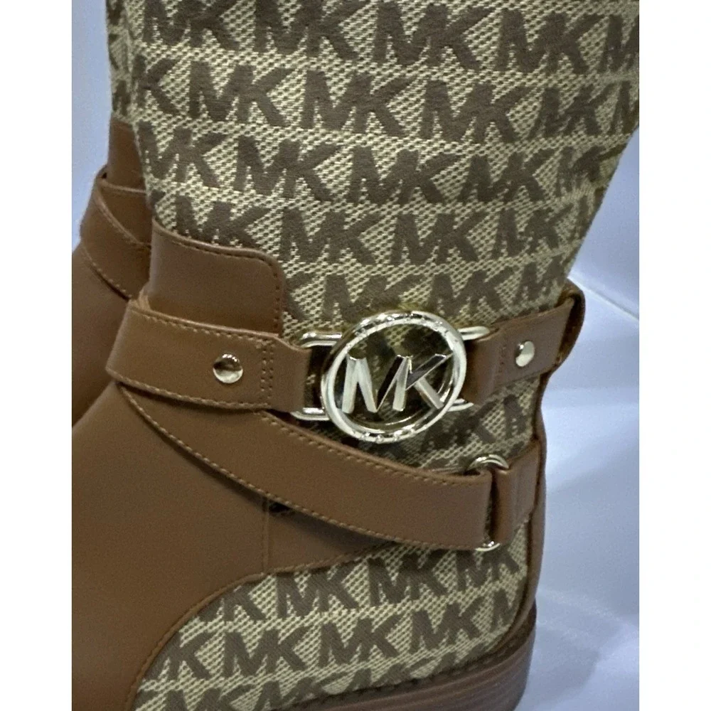 Women Michael Kors Boots - Size 5 New